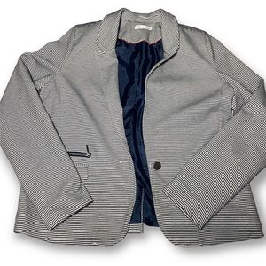 Blazer from Reitman’s Blue & white 11